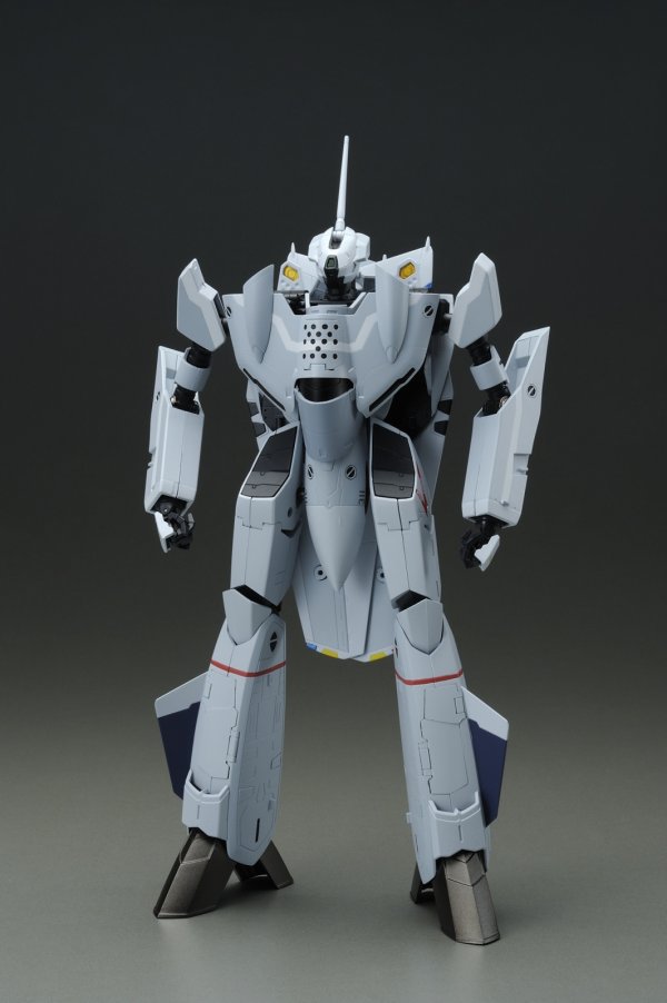 画像2: 『マクロスゼロ』 1/60 完全変形VF-0A フェニックス 工藤シン搭乗機